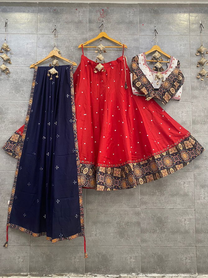 Special navratri concept 8 mtr flair chaniya choli Collections